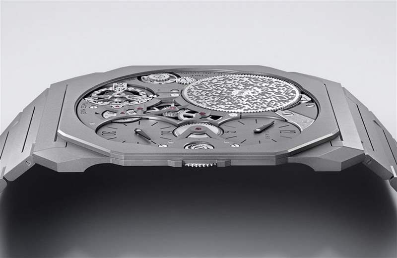 Octo Finissimo Ultra(圖片來源:BVLGARI) Richard Mille首度聯乘Ferrari 1.75mm成最薄表王輕盈卻耐撞-復刻表