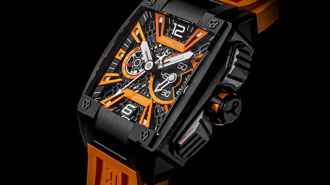 URWERK UR-100V “藍色星球”-叛亂 RE-VOLT CHRONO-復(fù)刻表