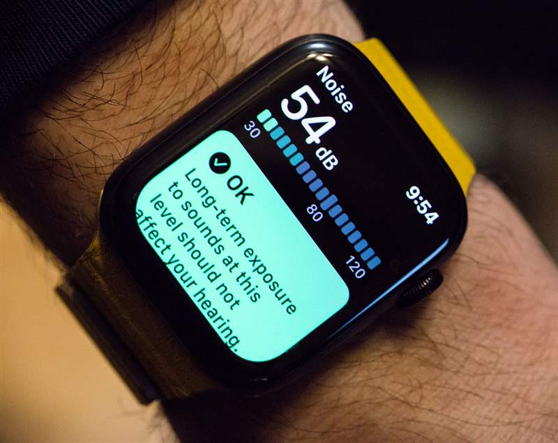 Apple Watch Series 5 在手腕上顯示我最欣賞的信息-復刻表