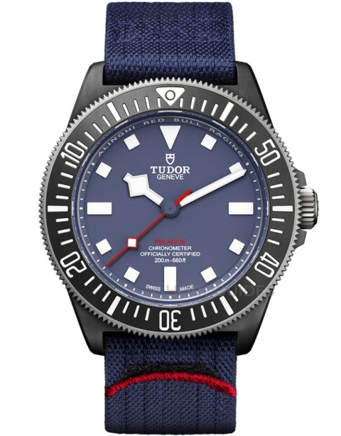 TUDOR - 帝舵第一款碳復(fù)合材質(zhì)腕表TUDOR Pelagos FXD，是否會成為勞力士試金石？
